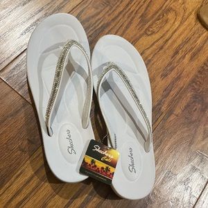 Sketcher Cali Flip Flops, Womens 9